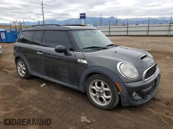2011 MINI Clubman S z VIN WMWZG3C53BTY35326, wystawiony jako Copart lot #51796295 z przebiegiem 126 213 mil mil oraz Czysty tytuł • Clean title. Historia ofert i sprzedaży dostępna na DreamBid. Obrazek 4.
