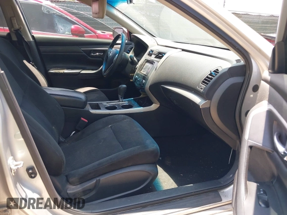 2015 Nissan Altima SV z VIN 1N4AL3AP1FC594958, wystawiony jako IAAI lot #42478487 z przebiegiem 189 631 mil mil oraz . Historia ofert i sprzedaży dostępna na DreamBid. Obrazek 5.
