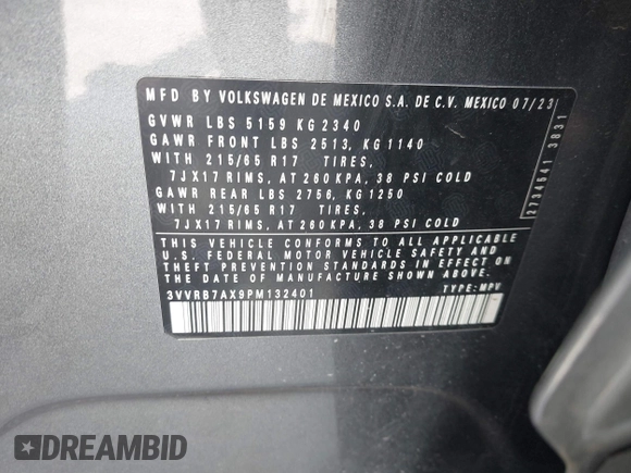 2023 Volkswagen Tiguan S z VIN 3VVRB7AX9PM132401, wystawiony jako IAAI lot #41870969 z przebiegiem 40 533 mil mil oraz . Historia ofert i sprzedaży dostępna na DreamBid. Obrazek 9.