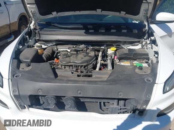 2016 Jeep Cherokee Latitude with VIN 1C4PJMCS9GW134769, listed as a IAAI auction lot 41668793 with 122,539 mi miles and . Bid and sale history available at carsss.com. Image 10.