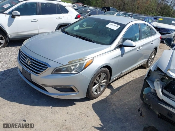 2015 Hyundai Sonata 2.4L SE with VIN 5NPE24AFXFH167360, listed as a IAAI auction lot 41959945 with 182,524 mi miles. Bid and sale history available at carsss.com. Image 2.