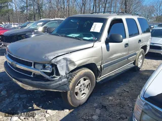 2001 Chevrolet Tahoe LT with VIN 1GNEC13T71R210754, listed as a IAAI auction lot 41629515 with 161,882 mi miles. Bid and sale history available at carsss.com. Image 17.