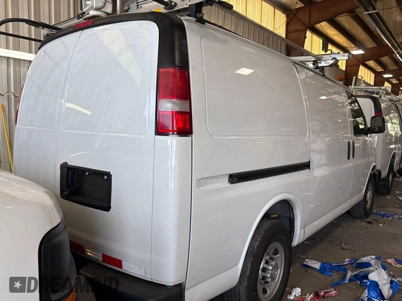 2017 Chevrolet Express Cargo с VIN 1GCWGAFF0H1275199, выставлен на аукционе IAAI как лот 42621702 с пробегом 171 974 миль миль и . История ставок и продаж доступна на DreamBid. Изображение 20.
