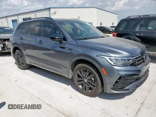2022 Volkswagen Tiguan SE R-Line Black with VIN 3VVCB7AX6NM065002, listed as a Copart auction lot 50376425 with 30,408 mi miles and Salvage Title. Bid and sale history available at DreamBid. Image 4.