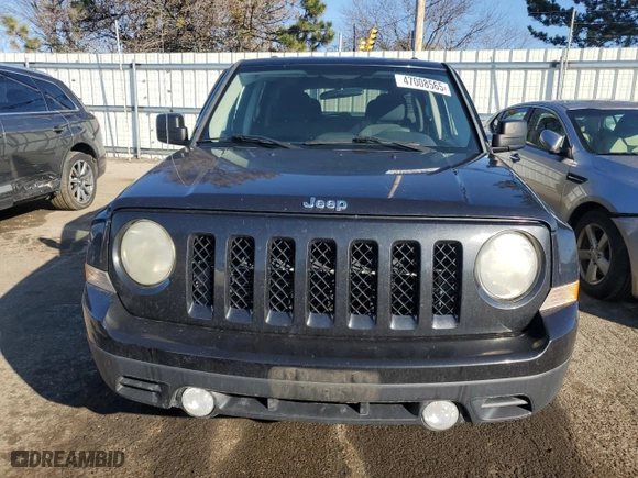 2011 Jeep Patriot Sport with VIN 1J4NF1GBXBD187724, listed as a Copart auction lot 47008565 with 176,820 mi miles and Salvage Title. Bid and sale history available at carsss.com. Image 5.