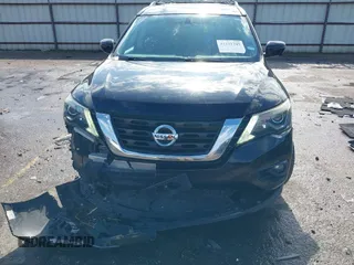 2017 Nissan Pathfinder S z VIN 5N1DR2MN5HC903047, wystawiony jako IAAI lot #42231749 z przebiegiem 115 251 mil mil oraz . Historia ofert i sprzedaży dostępna na DreamBid. Obrazek 12.