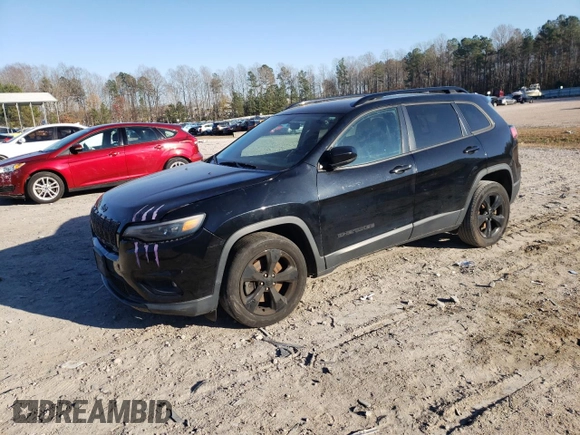 2019 Jeep Cherokee Latitude Plus z VIN 1C4PJLLN1KD382751, wystawiony jako Copart lot #83994964 z przebiegiem 103 215 mil mil oraz Czysty tytuł • Clean title. Historia ofert i sprzedaży dostępna na DreamBid. Obrazek 1.