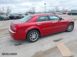 2007 Chrysler 300 C with VIN 2C3KA63H57H684368, listed as a IAAI auction lot 42046039 with 117,478 mi miles. Bid and sale history available at carsss.com. Image 4.