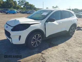 2022 Ford Escape SE z VIN 1FMCU0G64NUB84513, wystawiony jako IAAI lot #42579903 z przebiegiem 44 546 mil mil oraz . Historia ofert i sprzedaży dostępna na DreamBid. Obrazek 20.