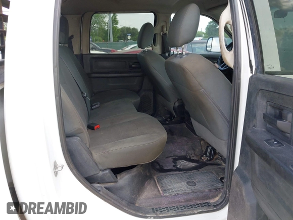 2018 Ram 2500 Tradesman with VIN 3C6UR5HJ0JG150860, listed as a IAAI auction lot 42163239 with 226,893 mi miles. Bid and sale history available at carsss.com. Image 8.