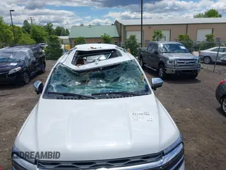 2024 Ford Expedition Platinum с VIN 1FMJU1M87REA86904, выставлен на аукционе IAAI как лот 42335782 с пробегом 6 411 миль миль и . История ставок и продаж доступна на DreamBid. Изображение 17.