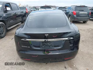 2017 Tesla Model S 100D z VIN 5YJSA1E27HF208282, wystawiony jako IAAI lot #41362736 z przebiegiem 173 162 mil mil oraz . Historia ofert i sprzedaży dostępna na DreamBid. Obrazek 16.