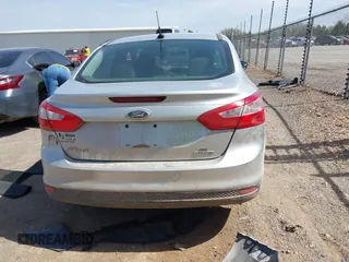 2014 Ford Focus SE with VIN 1FADP3F26EL270868, listed as a IAAI auction lot 41826493 with 164,595 mi miles. Bid and sale history available at carsss.com. Image 17.