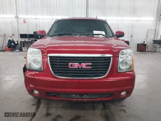 2013 GMC Yukon XL SLT with VIN 1GKS2KE75DR333420, listed as a IAAI auction lot 41712106 with 234,473 mi miles. Bid and sale history available at carsss.com. Image 12.