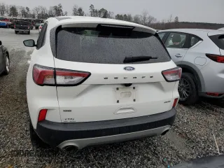 2022 Ford Escape SE with VIN 1FMCU9G69NUA61150, listed as a Copart auction lot 48352555 with 161,397 mi miles and Clean Title. Bid and sale history available at carsss.com. Image 6.
