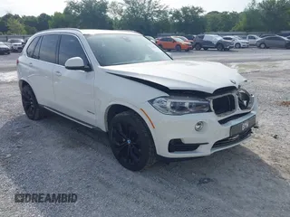2016 BMW X5 xDrive35i z VIN 5UXKR0C55G0P32557, wystawiony jako IAAI lot #42235246 z przebiegiem 104 947 mil mil oraz . Historia ofert i sprzedaży dostępna na DreamBid. Obrazek 1.