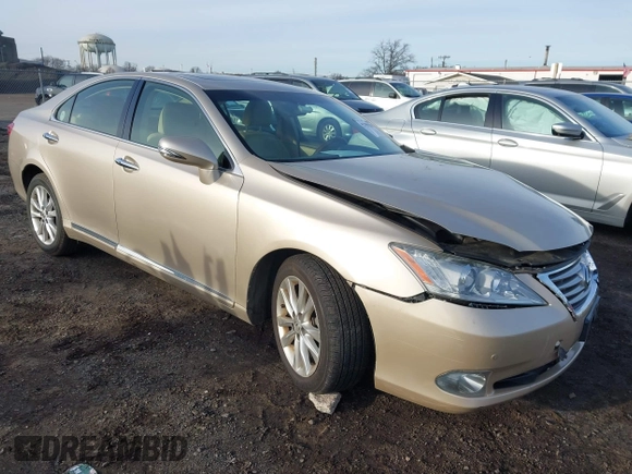 2012 Lexus ES with VIN JTHBK1EG4C2473938, listed as a IAAI auction lot 41505118 with Not Provided miles. Bid and sale history available at carsss.com. Image 1.