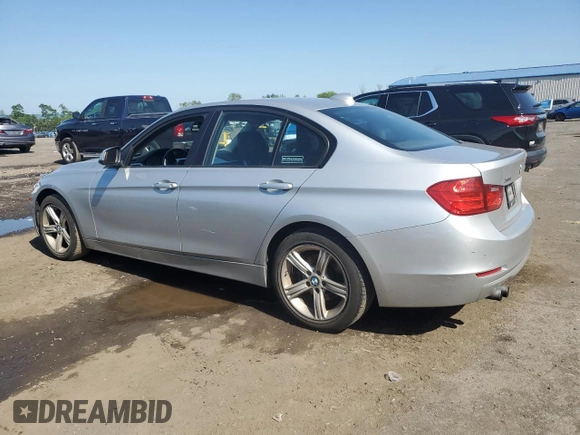 2013 BMW 3 Series 328i xDrive с VIN WBA3B5G53DNS02245, выставлен на аукционе Copart как лот 61544095 с пробегом 123 425 миль миль и Списание • Salvage title. История ставок и продаж доступна на DreamBid. Изображение 2.