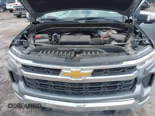 2025 Chevrolet Silverado 1500 LT z VIN 1GCUKDED0SZ216878, wystawiony jako IAAI lot #42435820 z przebiegiem 4 448 mil mil oraz . Historia ofert i sprzedaży dostępna na DreamBid. Obrazek 10.