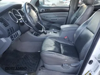 2008 Toyota Tacoma PreRunner with VIN 3TMKU72N98M015653, listed as a Copart auction lot 41821325 with 221,568 mi miles and Salvage title. Bid and sale history available at DreamBid. Image 7.