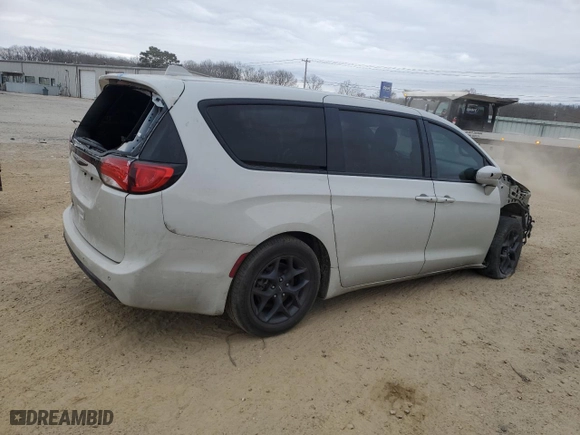 2020 Chrysler Pacifica Touring with VIN 2C4RC1FG4LR236024, listed as a Copart auction lot 47575535 with 164,637 mi miles and Salvage Title. Bid and sale history available at carsss.com. Image 3.