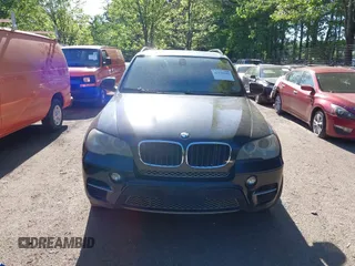 2012 BMW X5 35i z VIN 5UXZV4C5XCL744343, wystawiony jako IAAI lot #42134441 z przebiegiem 136 984 mil mil oraz . Historia ofert i sprzedaży dostępna na DreamBid. Obrazek 12.