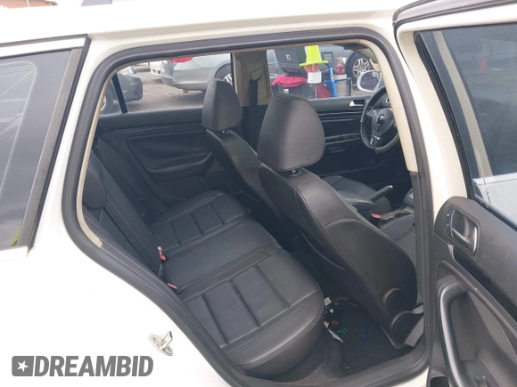 2010 Volkswagen Jetta TDI with VIN 3VWTL7AJ1AM697713, listed as a IAAI auction lot 42059765 with 302,664 mi miles and . Bid and sale history available at DreamBid. Image 8.