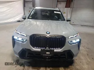 2023 BMW X7 xDrive40i z VIN 5UX23EM00P9P28204, wystawiony jako Copart lot #50878745 z przebiegiem 25 142 mil mil oraz Szkoda całkowita • Salvage title. Historia ofert i sprzedaży dostępna na DreamBid. Obrazek 5.