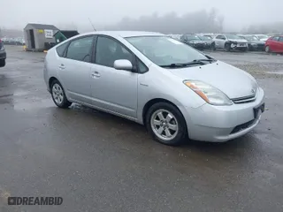 2007 Toyota Prius with VIN JTDKB20U973288241, listed as a IAAI auction lot 41914009 with 197,651 mi miles. Bid and sale history available at carsss.com. Image 1.