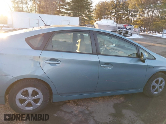2015 Toyota Prius Four with VIN JTDKN3DU6F1881203, listed as a IAAI auction lot 41424011 with 142,693 mi miles. Bid and sale history available at carsss.com. Image 14.