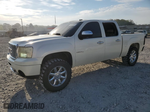 2011 GMC Sierra 1500 Denali z VIN 3GTP2XE23BG154941, wystawiony jako Copart lot #51020555 z przebiegiem 261 055 mil mil oraz Szkoda całkowita • Salvage title. Historia ofert i sprzedaży dostępna na DreamBid. Obrazek 1.