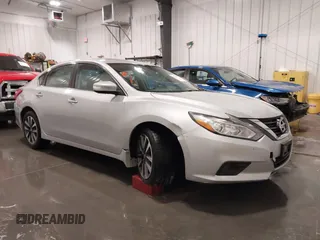 2016 Nissan Altima SR with VIN 1N4AL3AP3GC118955, listed as a IAAI auction lot 42164532 with 124,246 mi miles and . Bid and sale history available at DreamBid. Image 1.
