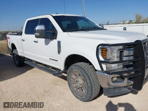 2018 Ford Super Duty F-250 SRW XL with VIN 1FT7W2BTXJEC06639, listed as a IAAI auction lot 41967788 with 278,793 mi miles. Bid and sale history available at carsss.com. Image 1.