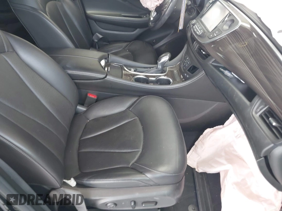 2020 Buick Envision Essence with VIN LRBFXCSA3LD015729, listed as a IAAI auction lot 42133554 with 44,367 mi miles and . Bid and sale history available at carsss.com. Image 5.