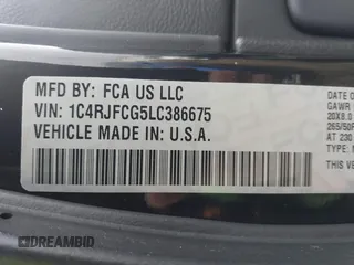 2020 Jeep Grand Cherokee Overland with VIN 1C4RJFCG5LC386675, listed as a IAAI auction lot 41406382 with 66,321 mi miles. Bid and sale history available at carsss.com. Image 9.