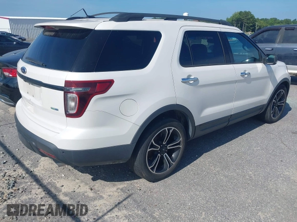 2014 Ford Explorer Sport with VIN 1FM5K8GT2EGC04825, listed as a IAAI auction lot 42676111 with 183,023 mi miles and . Bid and sale history available at DreamBid. Image 4.
