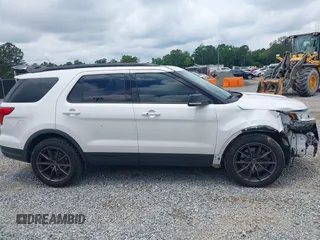 2019 Ford Explorer XLT with VIN 1FM5K7D84KGB01752, listed as a IAAI auction lot 42423239 with 97,861 mi miles and . Bid and sale history available at DreamBid. Image 14.