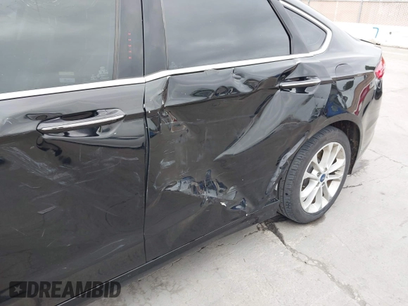 2017 Ford Fusion Titanium with VIN 3FA6P0SUXHR110304, listed as a IAAI auction lot 42119565 with 118,706 mi miles and . Bid and sale history available at DreamBid. Image 6.