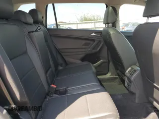 2018 Volkswagen Tiguan SEL z VIN 3VV2B7AX5JM065899, wystawiony jako Copart lot #65825635 z przebiegiem 115 677 mil mil oraz Szkoda całkowita • Salvage title. Historia ofert i sprzedaży dostępna na DreamBid. Obrazek 11.