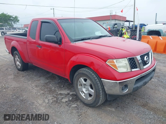2008 Nissan Frontier SE z VIN 1N6AD06U78C418727, wystawiony jako IAAI lot #42215016 z przebiegiem 211 562 mil mil oraz . Historia ofert i sprzedaży dostępna na DreamBid. Obrazek 1.