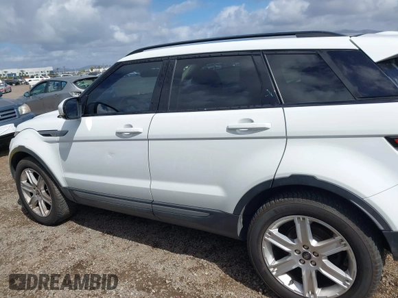 2013 Land Rover Range Rover Evoque Pure Plus with VIN SALVP2BG4DH783475, listed as a IAAI auction lot 41626442 with 127,874 mi miles. Bid and sale history available at carsss.com. Image 6.