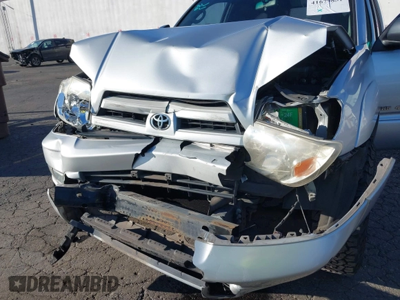 2004 Toyota 4Runner SR5 with VIN JTEBU14R340039985, listed as a IAAI auction lot 41679851 with 262,330 mi miles and . Bid and sale history available at DreamBid. Image 6.