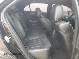 2014 Chrysler 300 S z VIN 2C3CCABG7EH272797, wystawiony jako Copart lot #54774145 z przebiegiem 139 587 mil mil oraz Szkoda całkowita • Salvage title. Historia ofert i sprzedaży dostępna na DreamBid. Obrazek 10.
