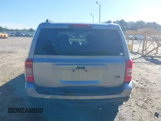 2015 Jeep Patriot Sport с VIN 1C4NJPBA8FD157262, выставлен на аукционе IAAI как лот 42190018 с пробегом 121 007 миль миль и . История ставок и продаж доступна на DreamBid. Изображение 16.