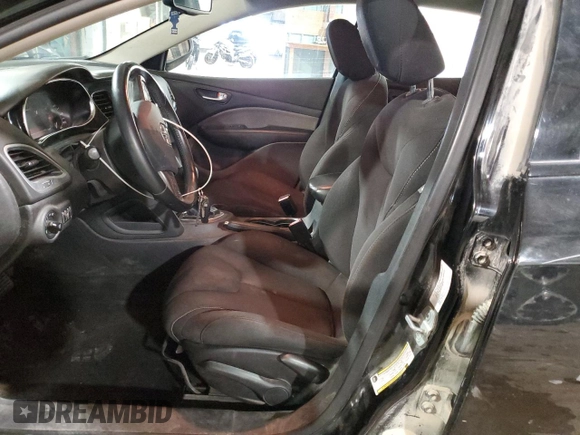 2013 Dodge Dart SXT z VIN 1C3CDFBA7DD289360, wystawiony jako Copart lot #58164025 z przebiegiem 113 736 mil mil oraz Szkoda całkowita • Salvage title. Historia ofert i sprzedaży dostępna na DreamBid. Obrazek 7.