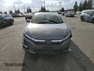 2019 Honda Clarity Touring with VIN JHMZC5F39KC000155, listed as a Copart auction lot 68500392 with 47,483 mi miles. Bid and sale history available at carsss.com. Image 5.