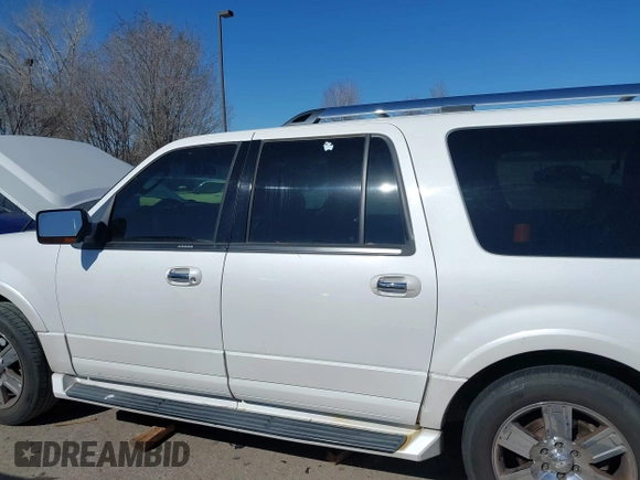 2010 Ford Expedition Max Limited with VIN 1FMJK2A55AEA70503, listed as a IAAI auction lot 41743539 with 266,727 mi miles. Bid and sale history available at carsss.com. Image 6.