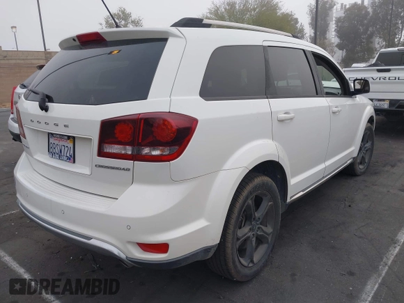 2017 Dodge Journey Crossroad Plus z VIN 3C4PDCGG1HT566478, wystawiony jako IAAI lot #42093451 z przebiegiem 72 398 mil mil oraz . Historia ofert i sprzedaży dostępna na DreamBid. Obrazek 4.