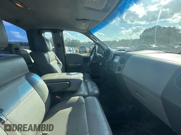 2007 Ford F-150 XL with VIN 1FTRF12W47KB40354, listed as a Copart auction lot 87468204 with 347,761 mi miles and Clean title. Bid and sale history available at DreamBid. Image 6.