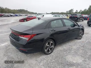 2023 Hyundai Elantra SEL z VIN KMHLS4AG8PU428374, wystawiony jako IAAI lot #41301866 z przebiegiem 19 581 mil mil oraz . Historia ofert i sprzedaży dostępna na DreamBid. Obrazek 4.